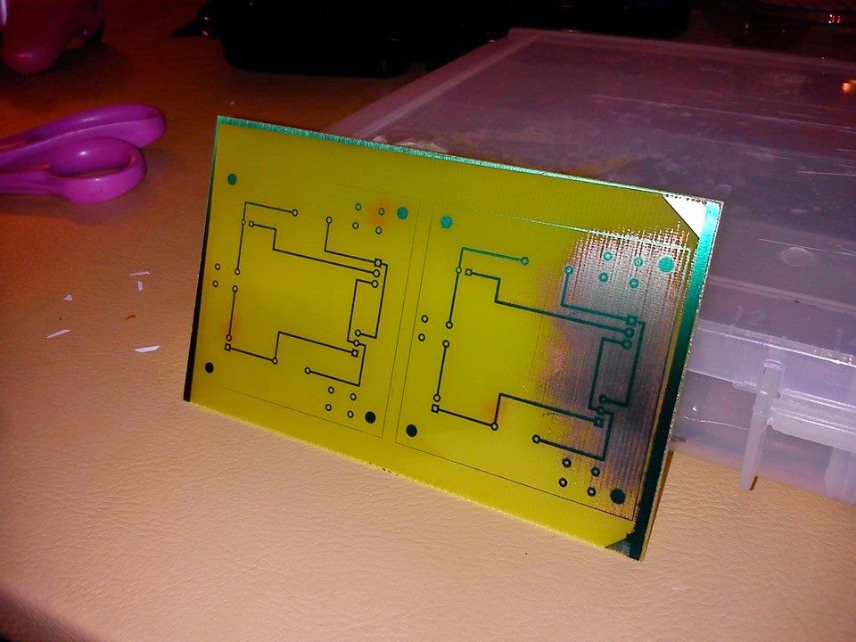 Mistakenly mis-etched copper showing a large undeveloped region.