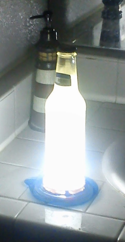 First prototype working, turned on by its own weight pressing a switch. Iluminating a bathroom.